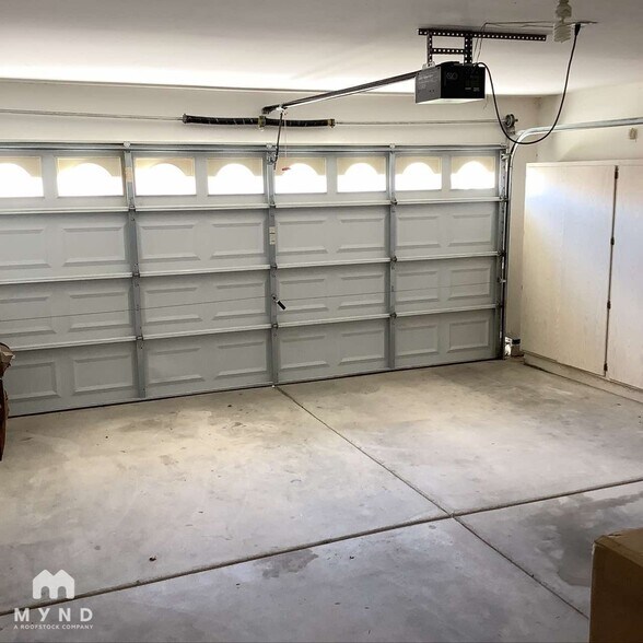 Building Photo - 9054 Claretta Dr