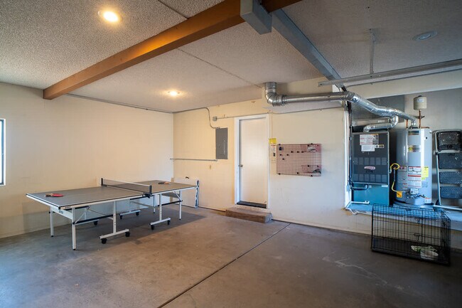 Building Photo - 4530 Red Fox Ln