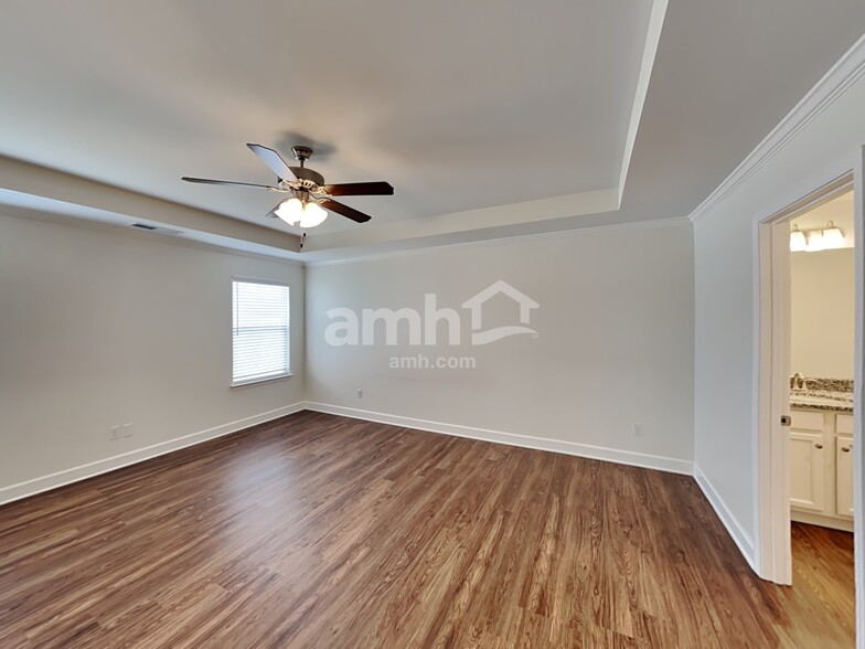Building Photo - 8268 Northpoint Dr