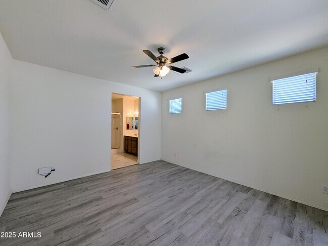 Building Photo - 2734 W Bowker St