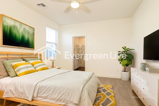 Building Photo - 9117 N 181st Ave