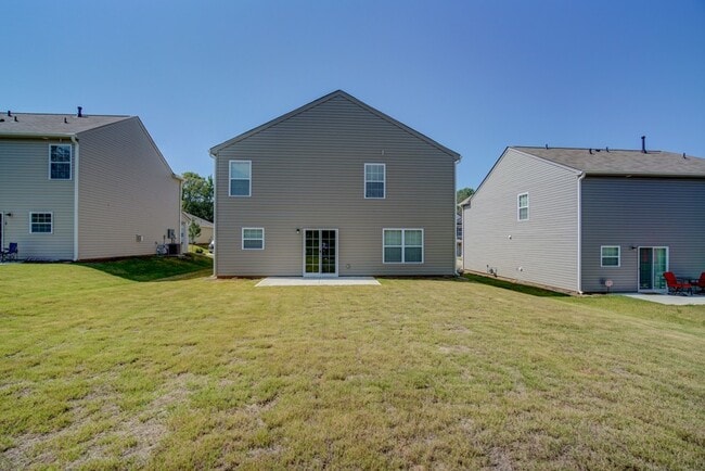 Building Photo - 3 BR, 2.5 BA., 2 Car Garage in Boiling Springs, Near I-85