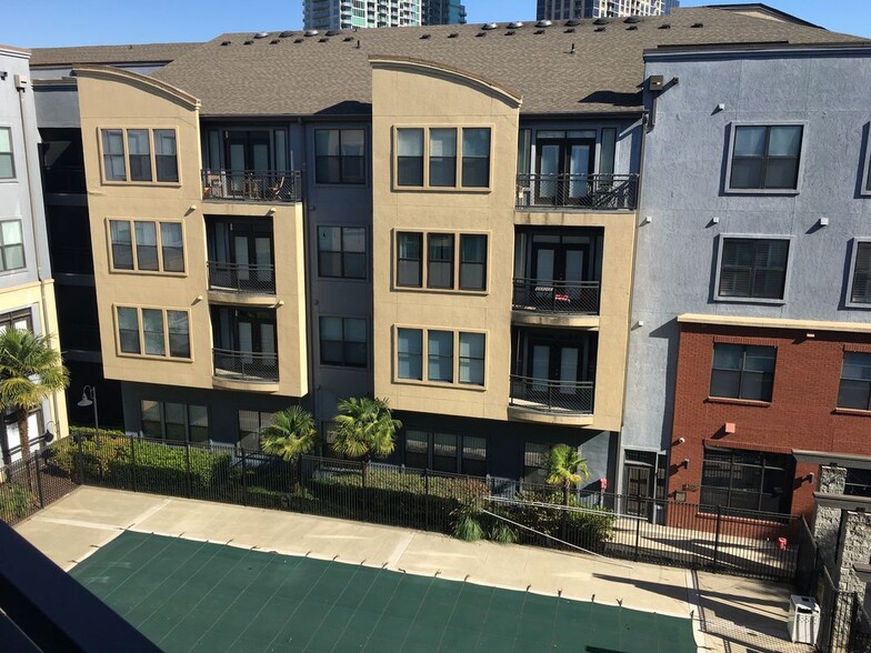 Building Photo - 400 17th St NW