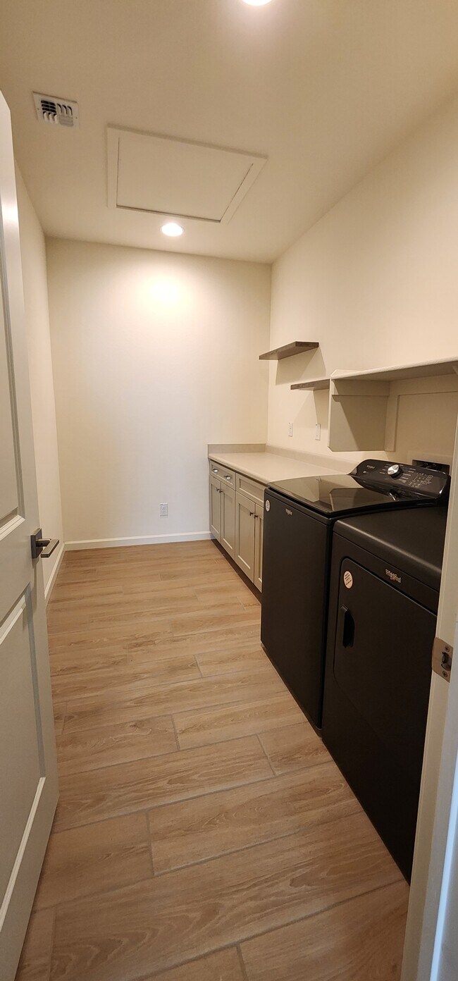 Building Photo - 3185 Blue Agave Ln