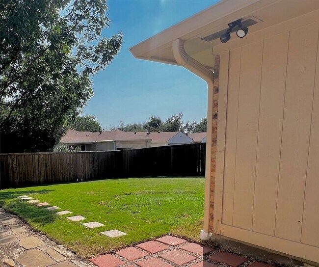 Building Photo - 4532 Eldorado Dr