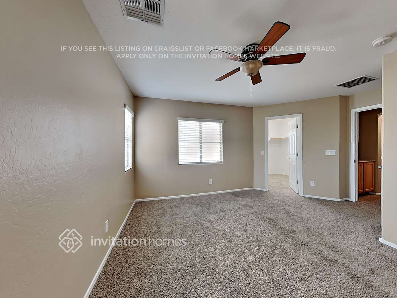 Building Photo - 4648 E Laurel Ave