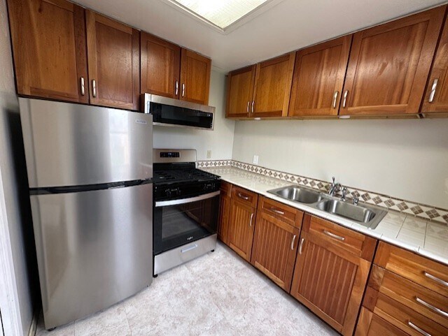 Building Photo - 4226 Wilson Ave