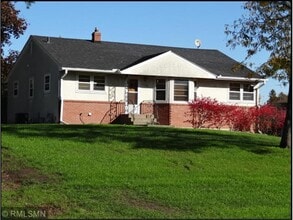 Building Photo - 2208 Wentworth Ave