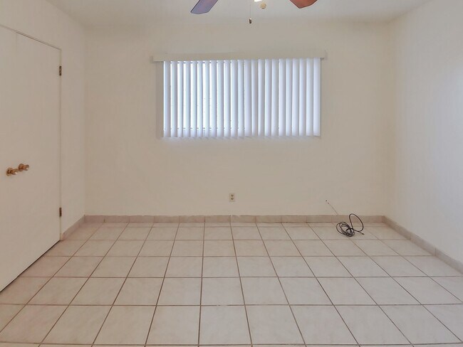 Building Photo - 213 Panamint Ave