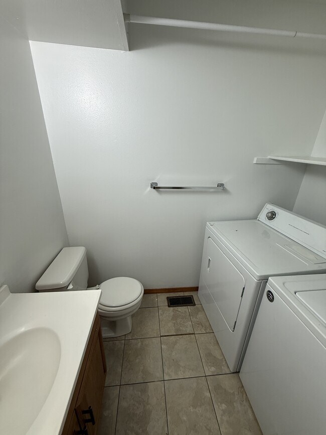 Building Photo - 4774 N Carefree Cir
