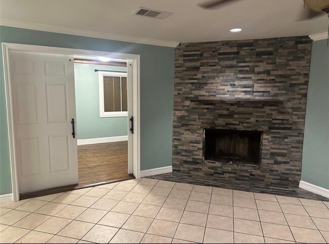 Building Photo - 4375 Kevinkay Dr