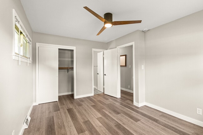 Building Photo - N58W18330 Juniper Ln