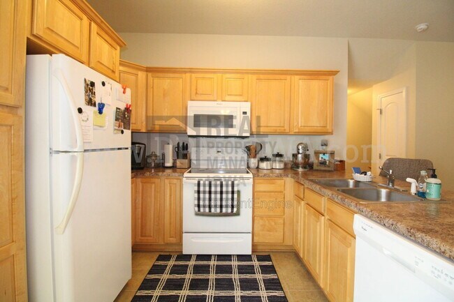 Building Photo - 1617 SW White Birch Cir