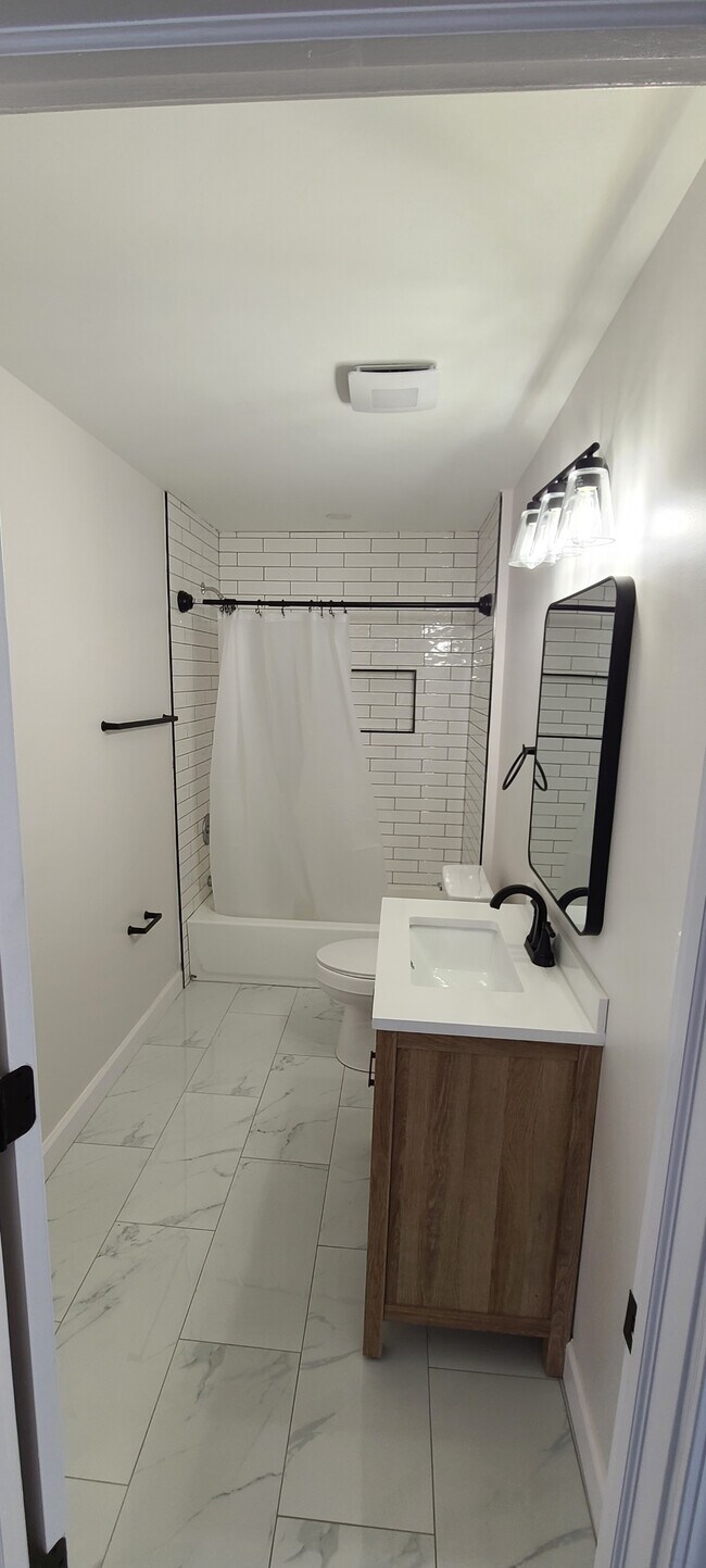 Building Photo - 166 W Milton Ave