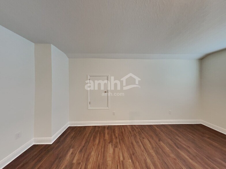 Building Photo - 6253 Emerald Hls Wy