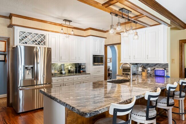 Building Photo - 11 Hornsilver Pl