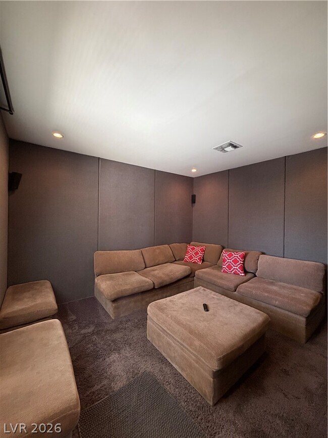 Building Photo - 3988 Delos Dr