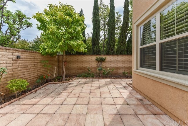 Building Photo - 42 Twin Gables