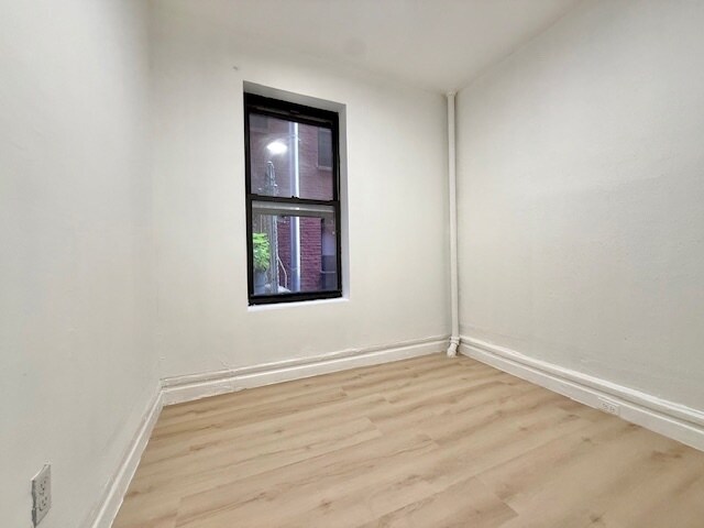 Building Photo - 3405 Broadway