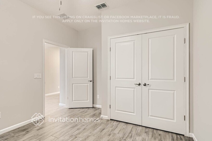 Building Photo - 1132 Hendon Lp