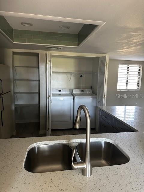 Building Photo - 2683 Sabal Springs Cir