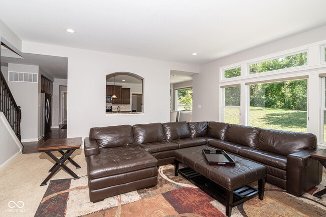 Building Photo - 10599 Geist View Dr