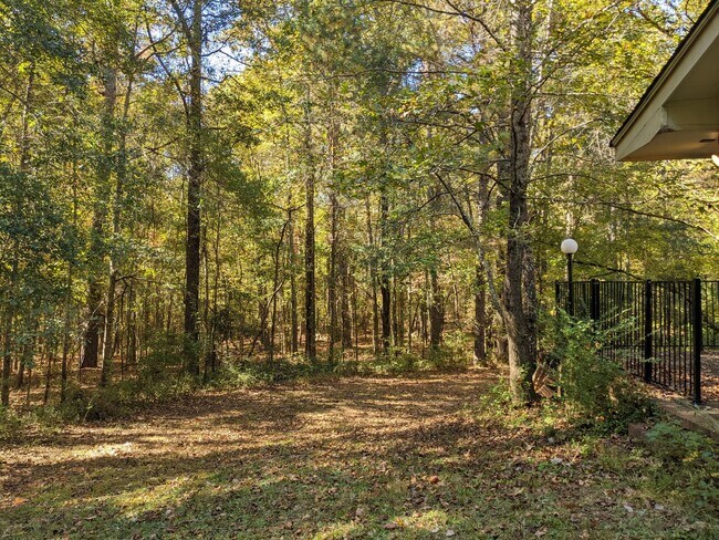 Building Photo - 163 Old Norton Rd