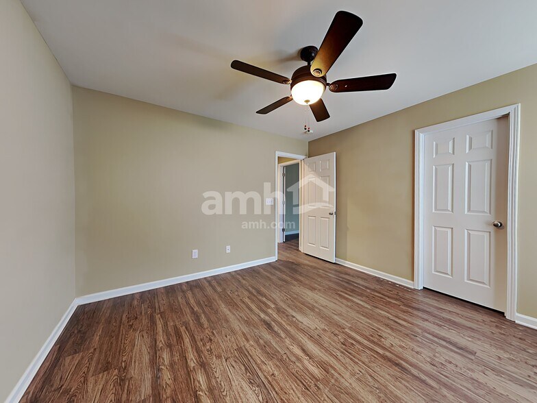 Building Photo - 3516 Medlock Ter