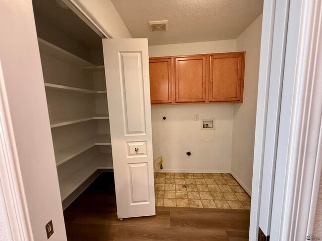 Building Photo - 10607 S Avenida Canela