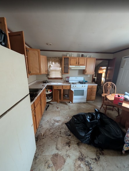 Building Photo - 2120 S 15th St