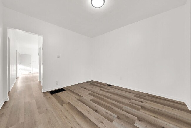 Building Photo - 3810 W 46th St
