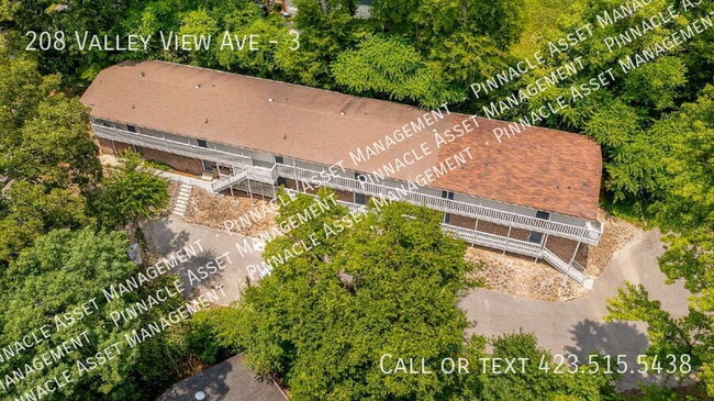 Building Photo - 208 Valley View Ave