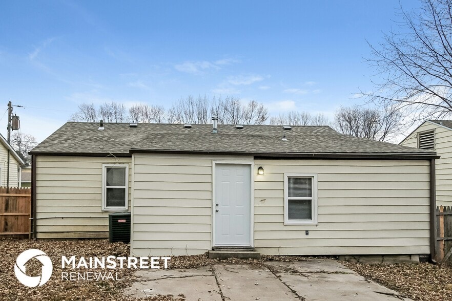 Building Photo - 1928 2nd Ave