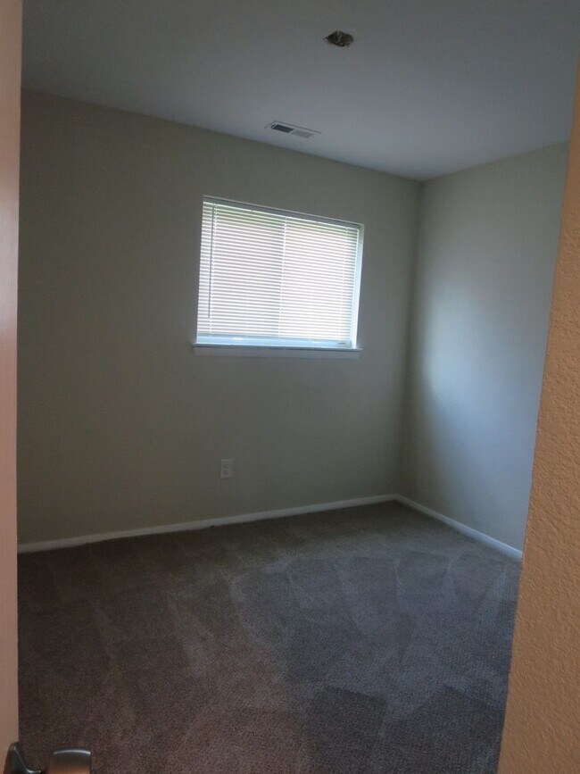 Building Photo - Aragona Village