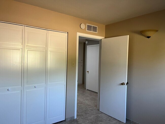 Building Photo - 133 La Placita Circle - Lease Only