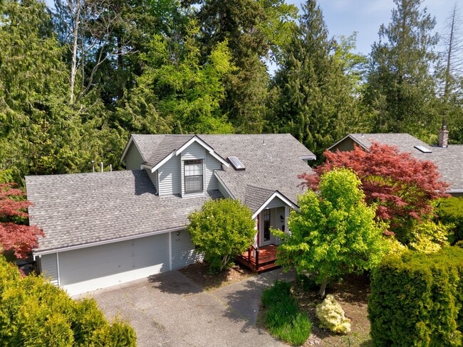 Building Photo - 4-Bedroom Home 2.5 Bathrooms, Mount Vernon
