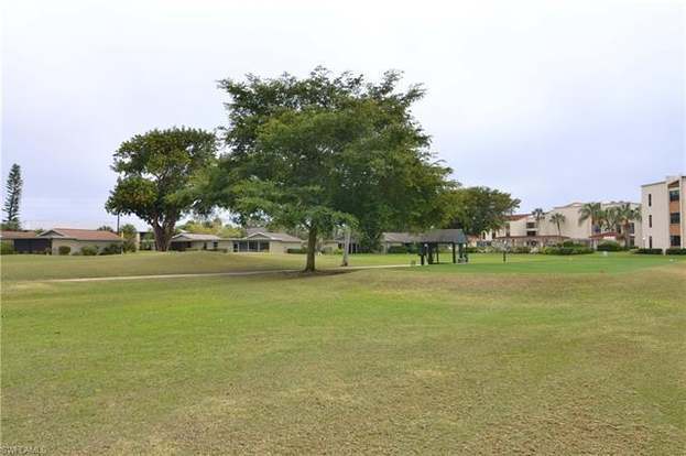 Building Photo - 3635 Boca Ciega Dr
