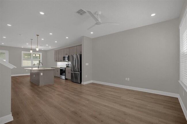 Building Photo - 17025 Haggerty Hollow Dr