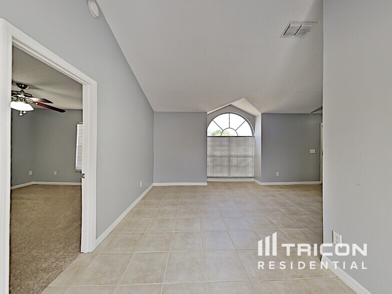Building Photo - 1716 Golden Poppy Ct
