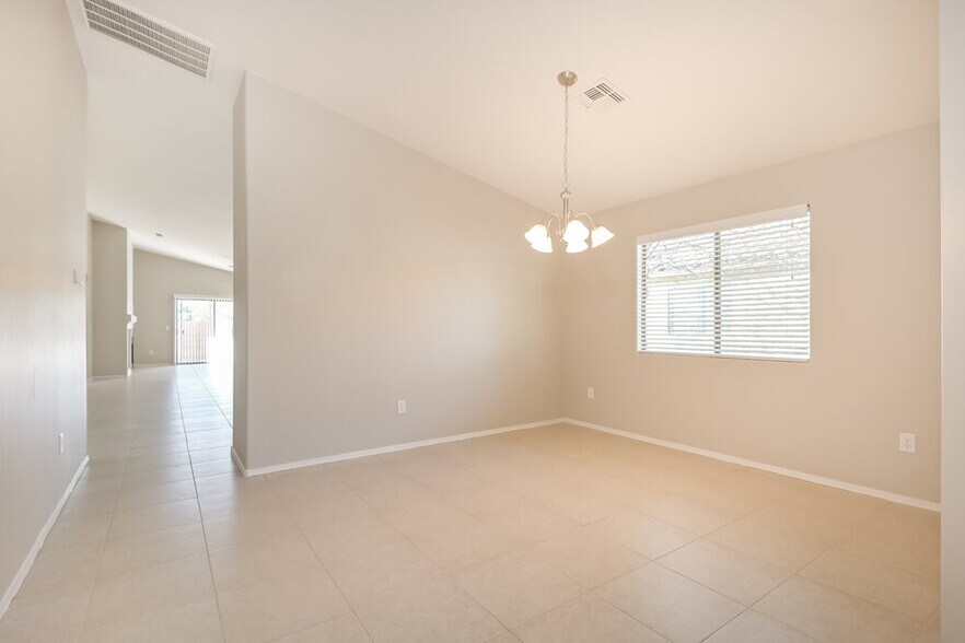 Building Photo - 8301 W Melanitta Dr