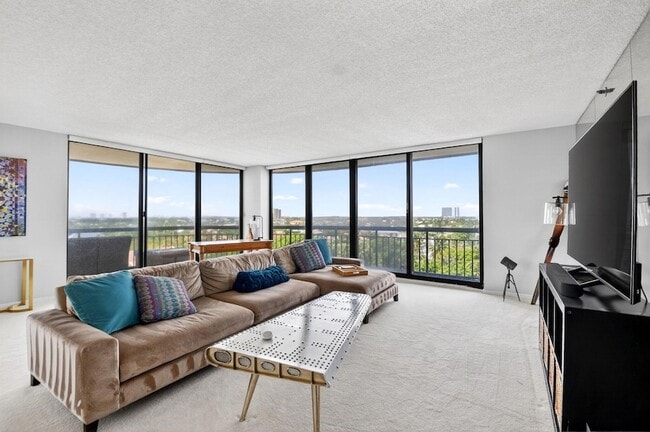 Building Photo - 4100 N Ocean Dr