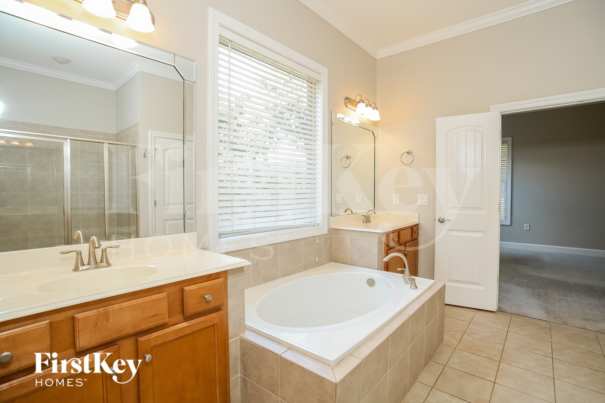 Building Photo - 207 Hickory Nut Ln