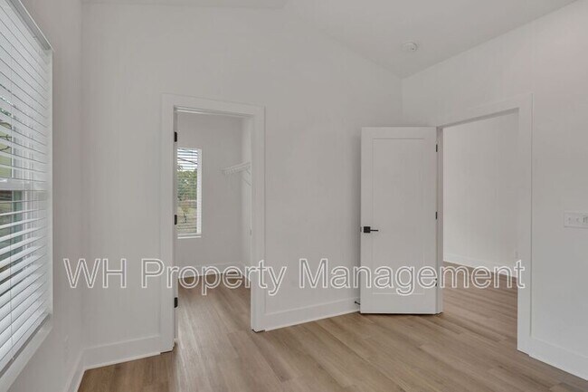 Building Photo - 3816 Tigerbelle Dr