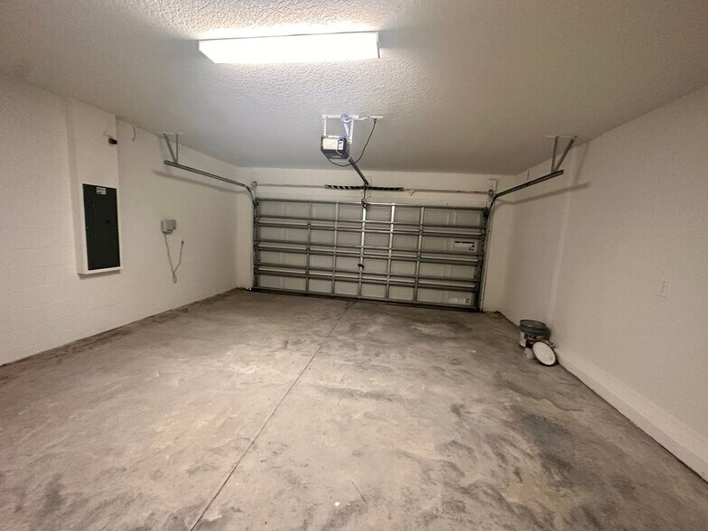 Building Photo - 2276 Gatsby Ln