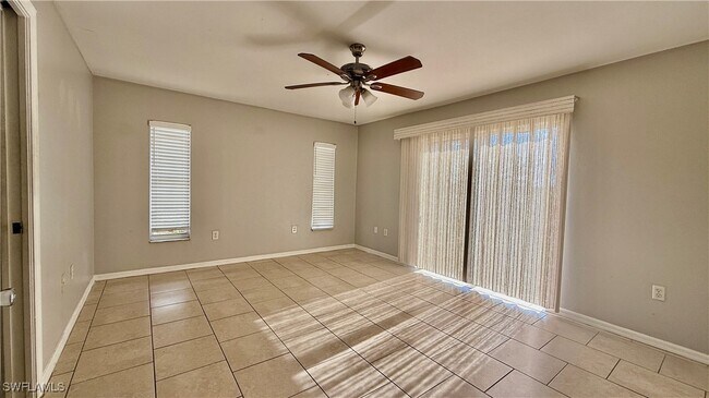 Building Photo - 528 Peerless Cir