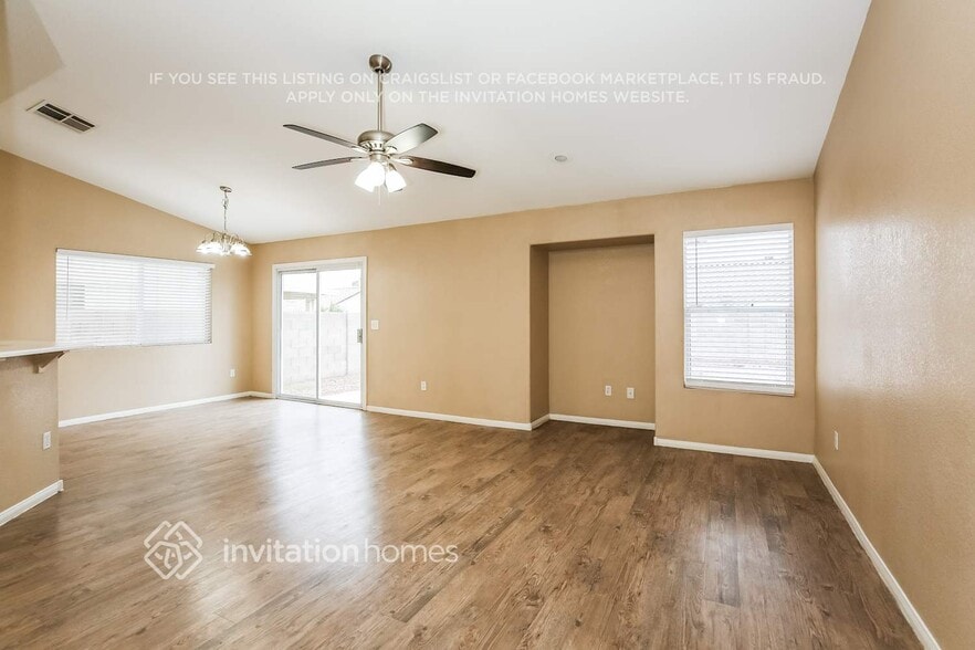 Building Photo - 115 Quailbush Dr