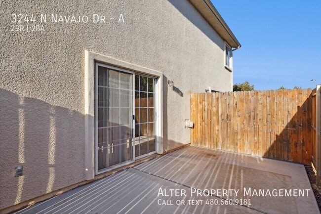 Building Photo - 3244 N Navajo Dr