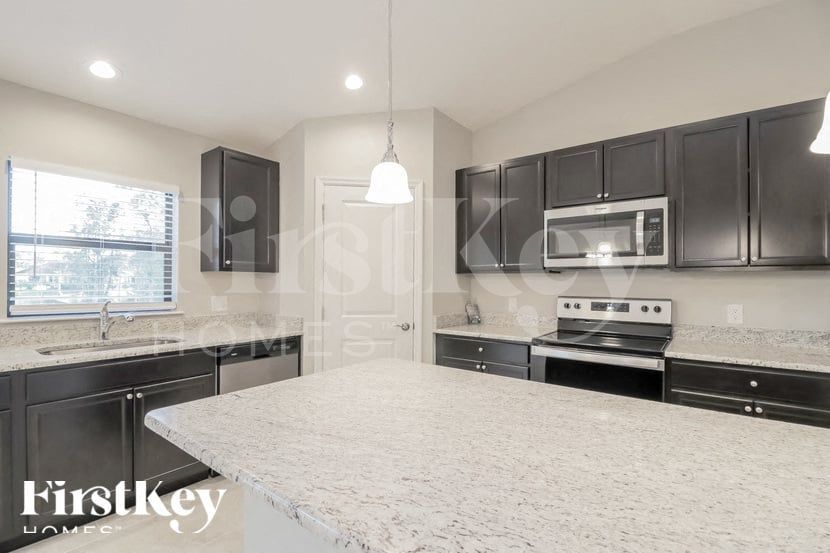 Building Photo - 446 Rayford St