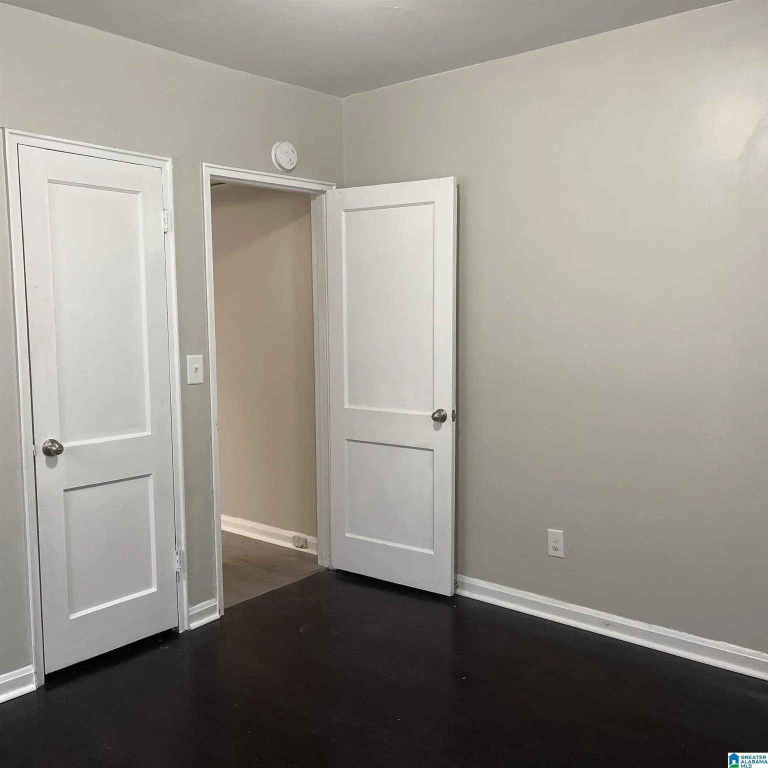 Building Photo - 4920 Ave I