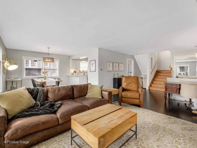 Building Photo - 822 N Waiola Ave